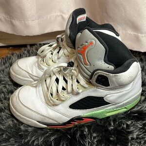 Retro Jordan 5s